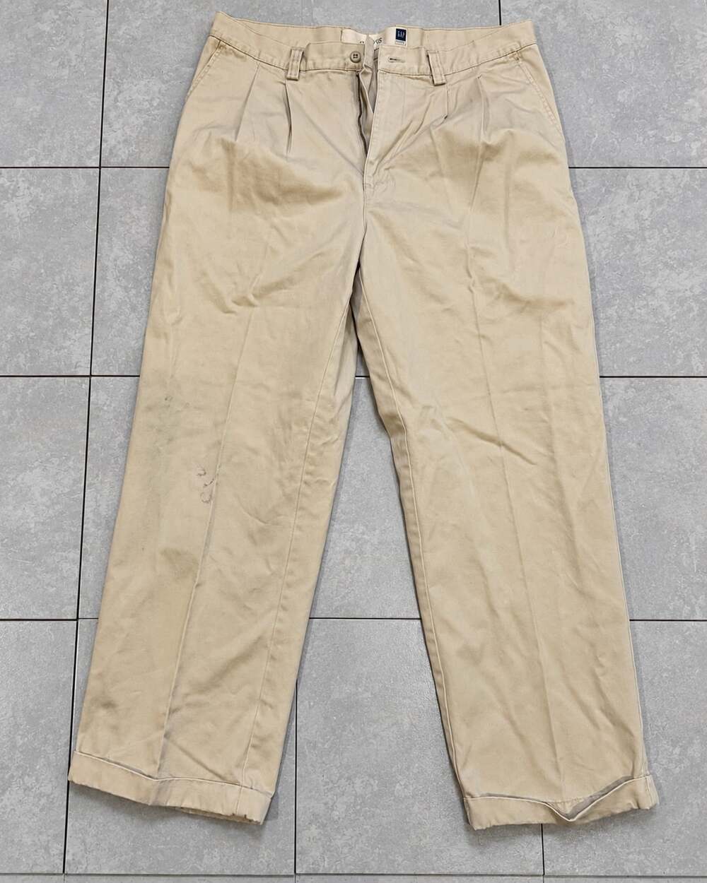 Gap Factory Store Khakis Size 36/30 Beige Pleated Cuffed Pants